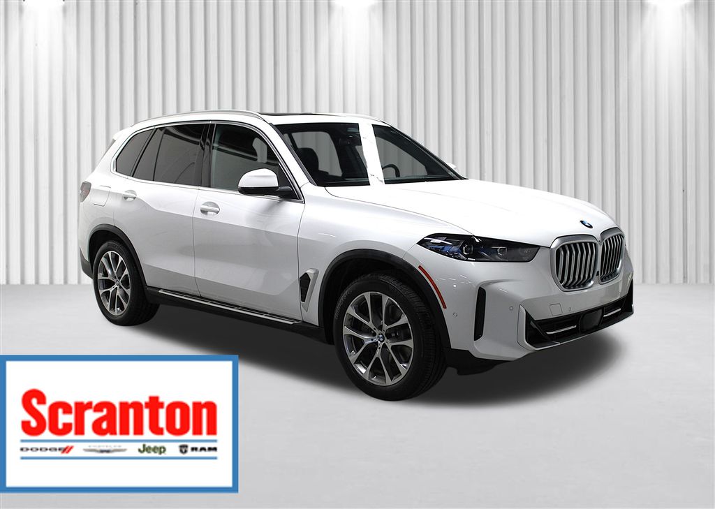 2026 BMW X5 xDrive40i Image 3 of 45