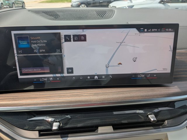 Vehicle image 14 of 38