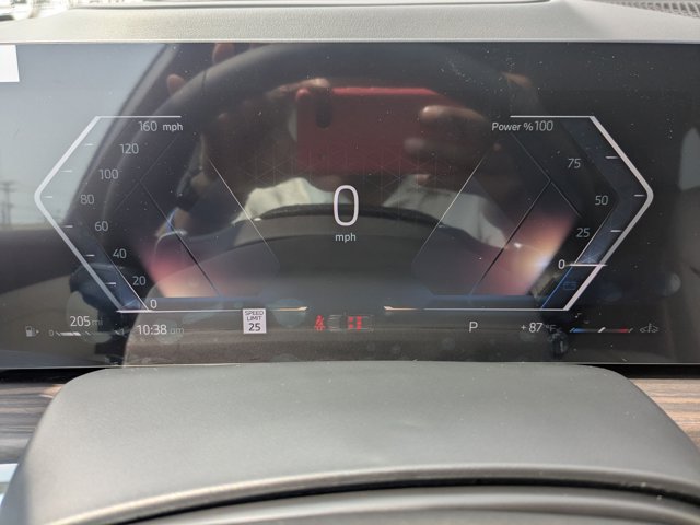 Vehicle image 13 of 38