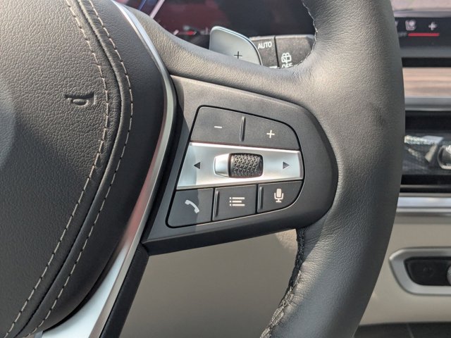 Vehicle image 18 of 38