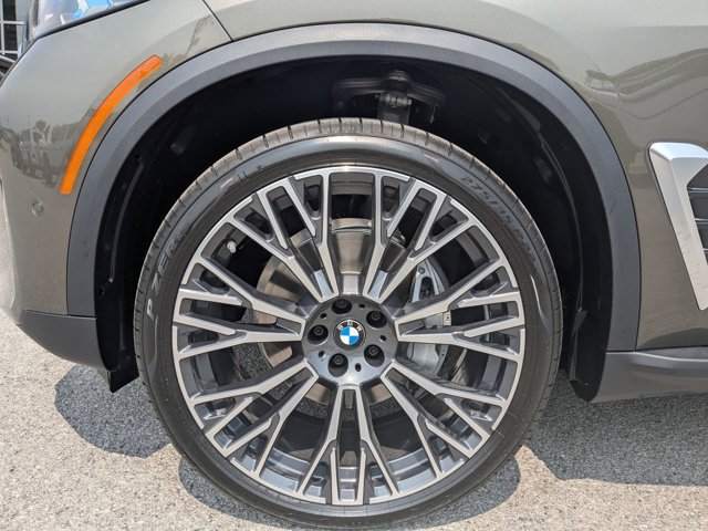 Vehicle image 9 of 38