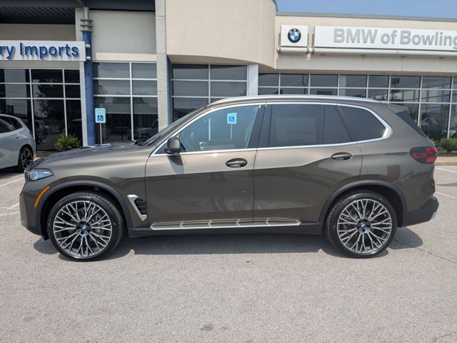 Vehicle image 8 of 38
