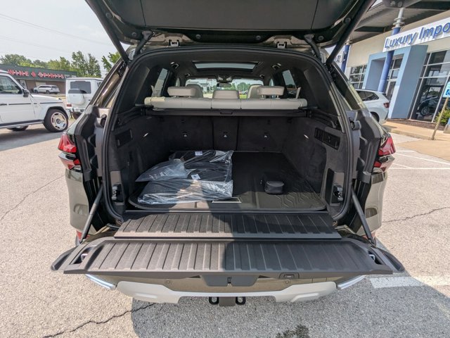Vehicle image 29 of 38