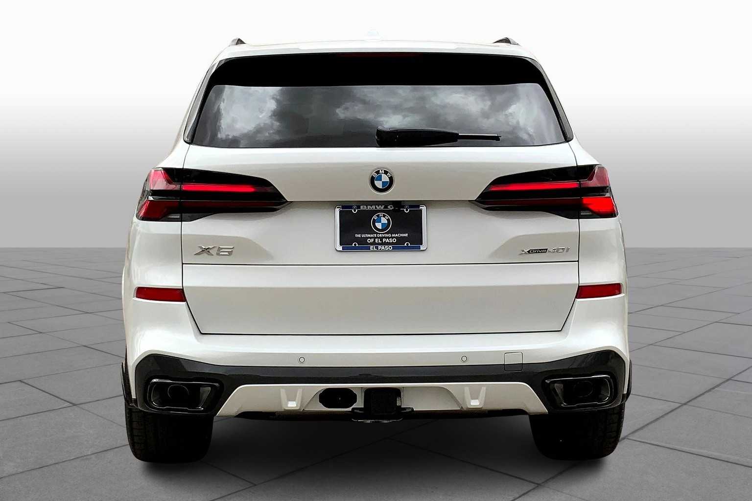 Vehicle image 5 of 20