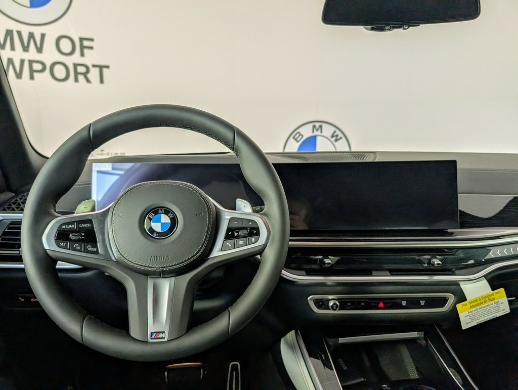 Vehicle image 17 of 58