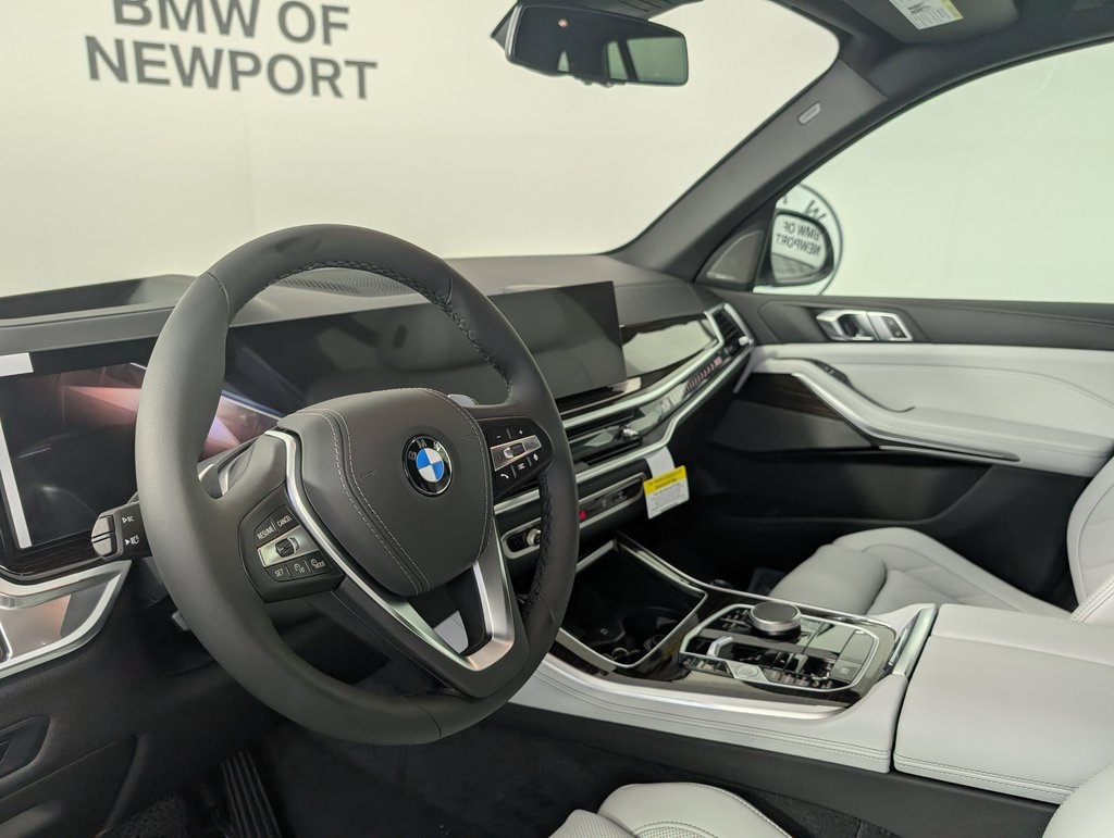 Vehicle image 15 of 58