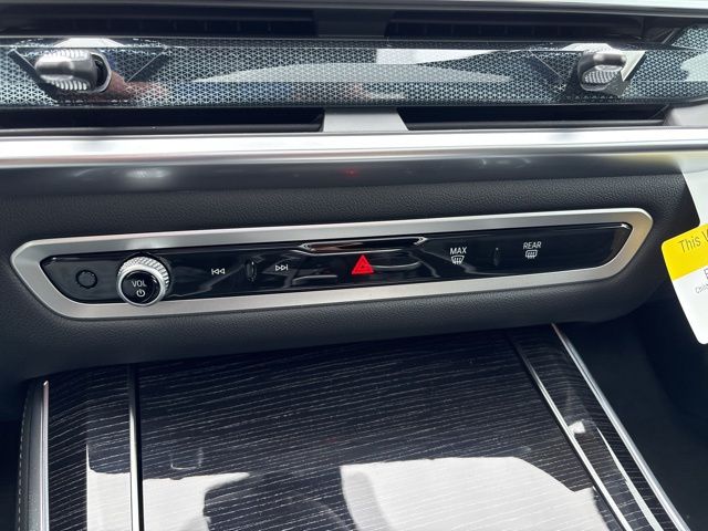 2026 BMW X5 xDrive40i Image 8 of 46