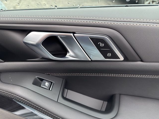 2026 BMW X5 xDrive40i Image 31 of 46