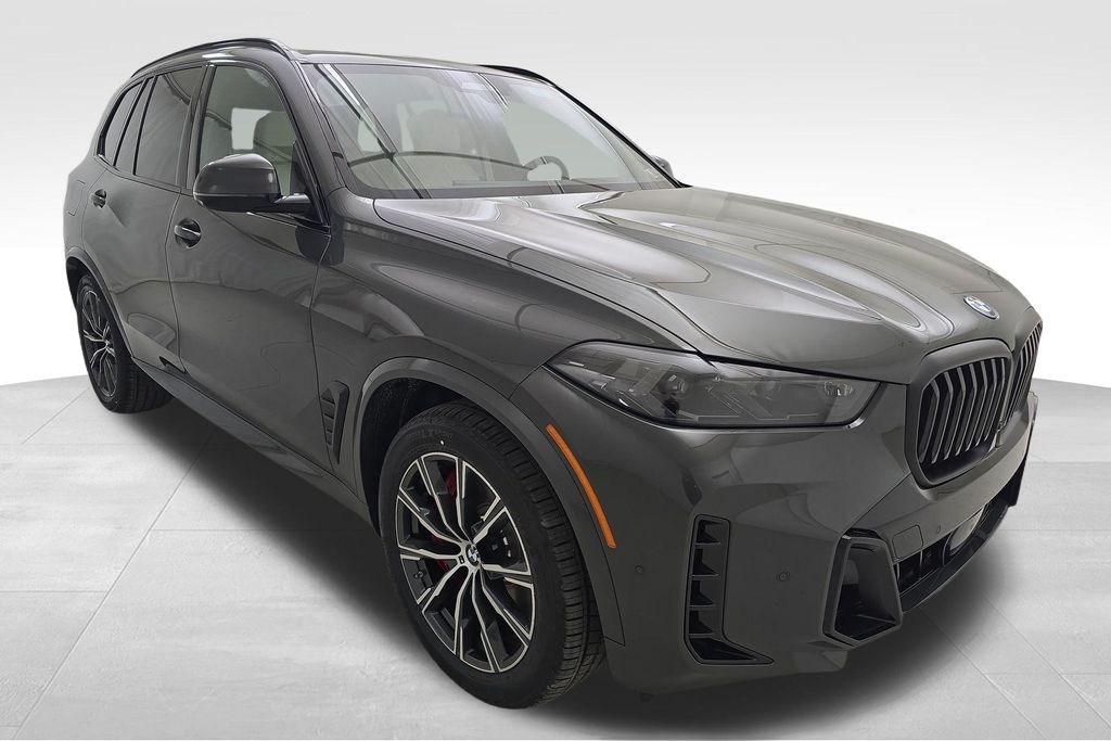 Vehicle image 4 of 32