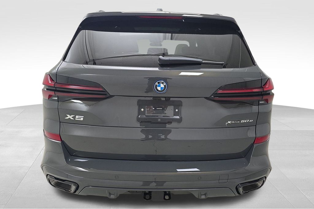 Vehicle image 7 of 32