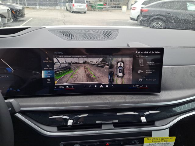 Vehicle image 20 of 37