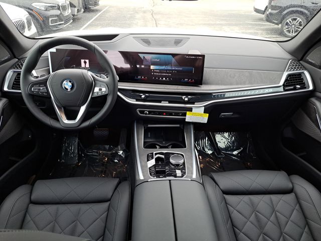 Vehicle image 18 of 37