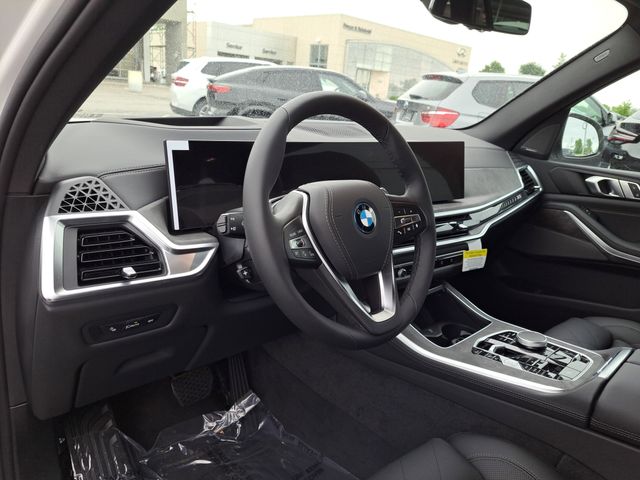 Vehicle image 16 of 37