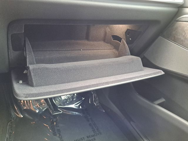 Vehicle image 11 of 37
