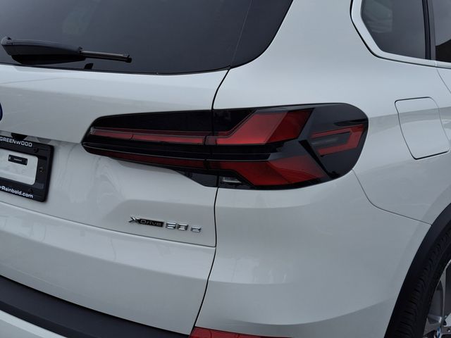 Vehicle image 34 of 37