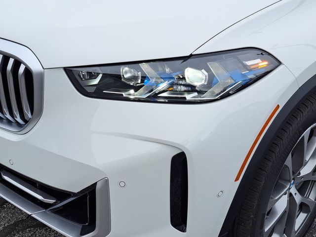 Vehicle image 28 of 37