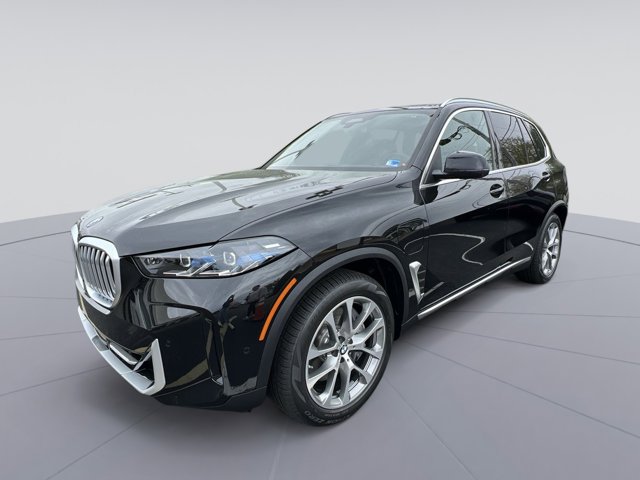 2026 BMW X5 xDrive50e Image 1 of 30