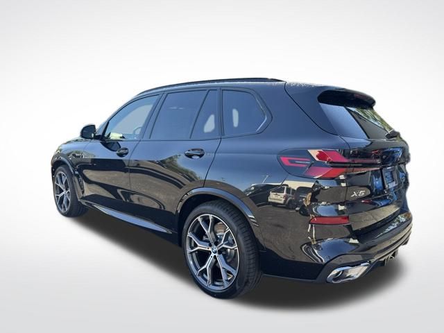 2026 BMW X5 xDrive50e Image 6 of 44