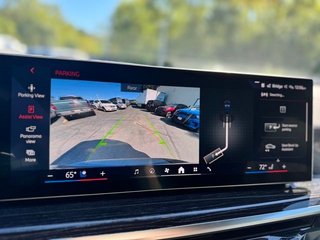 2026 BMW X5 xDrive50e Image 19 of 44