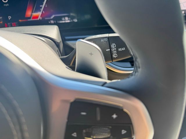 2026 BMW X5 xDrive50e Image 41 of 44