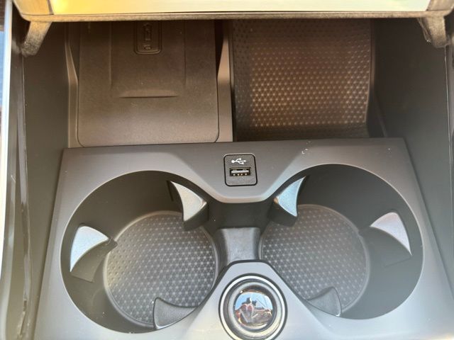 2026 BMW X5 xDrive50e Image 42 of 44