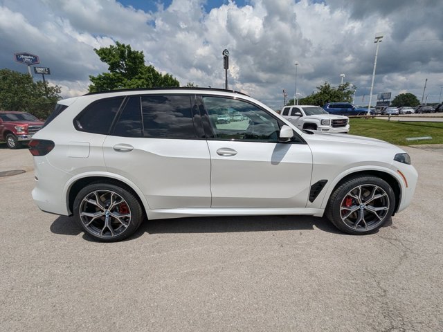 Vehicle image 4 of 38
