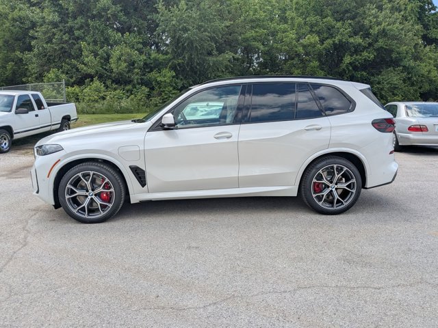 Vehicle image 8 of 38