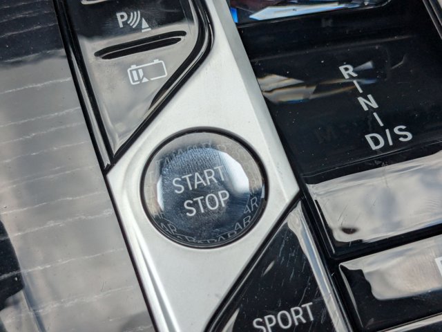 Vehicle image 17 of 38