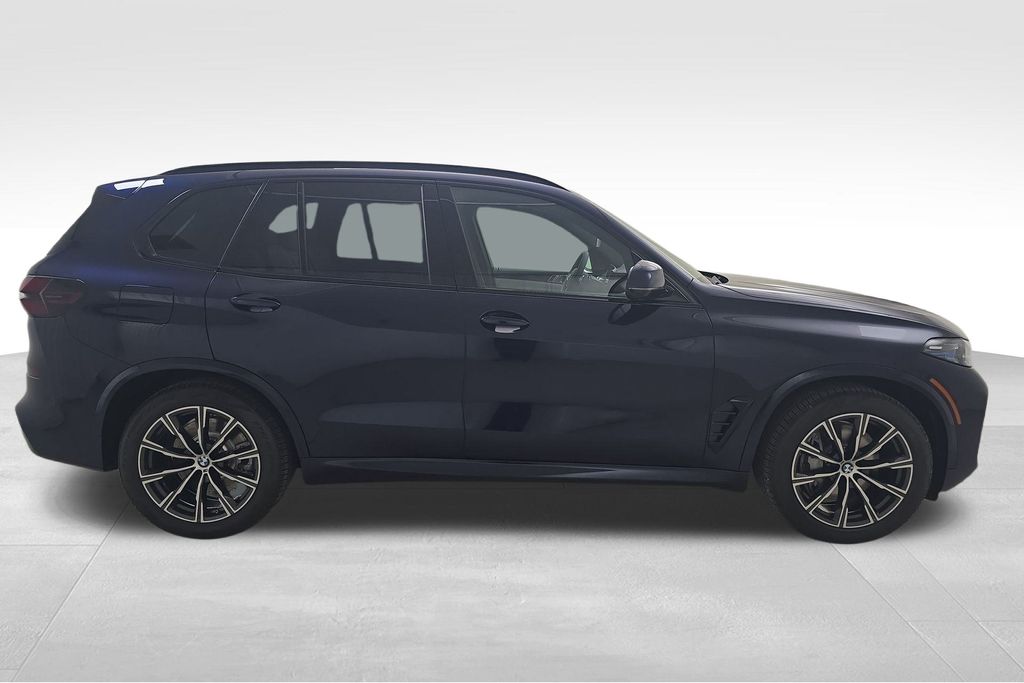 Vehicle image 5 of 31