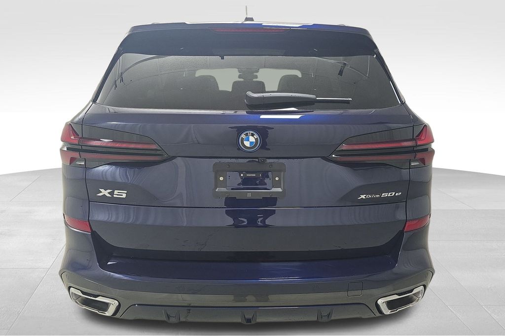 Vehicle image 7 of 31