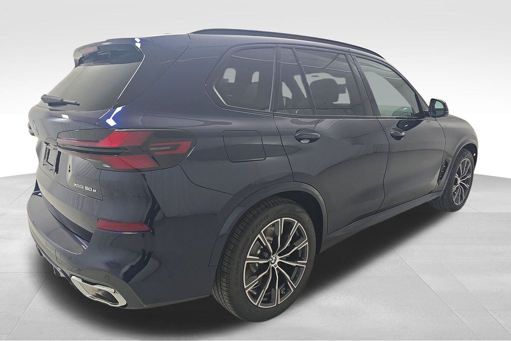 Vehicle image 6 of 31