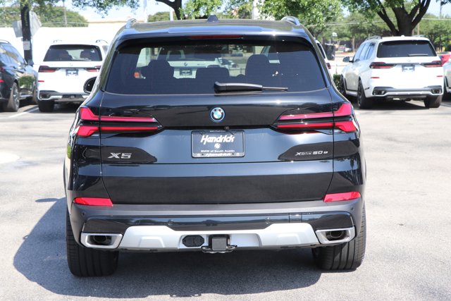 Vehicle image 6 of 38