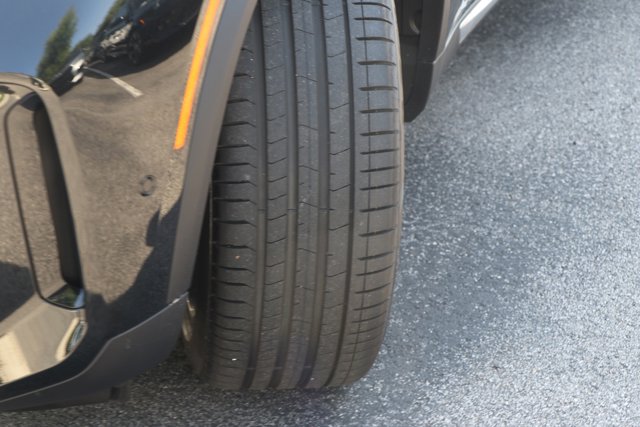 Vehicle image 11 of 38