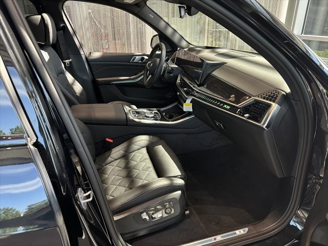 2026 BMW X5 xDrive50e Image 14 of 15