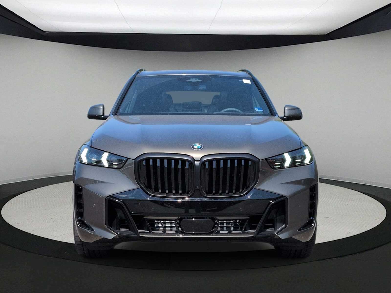 2026 BMW X5 xDrive40i Image 3 of 40