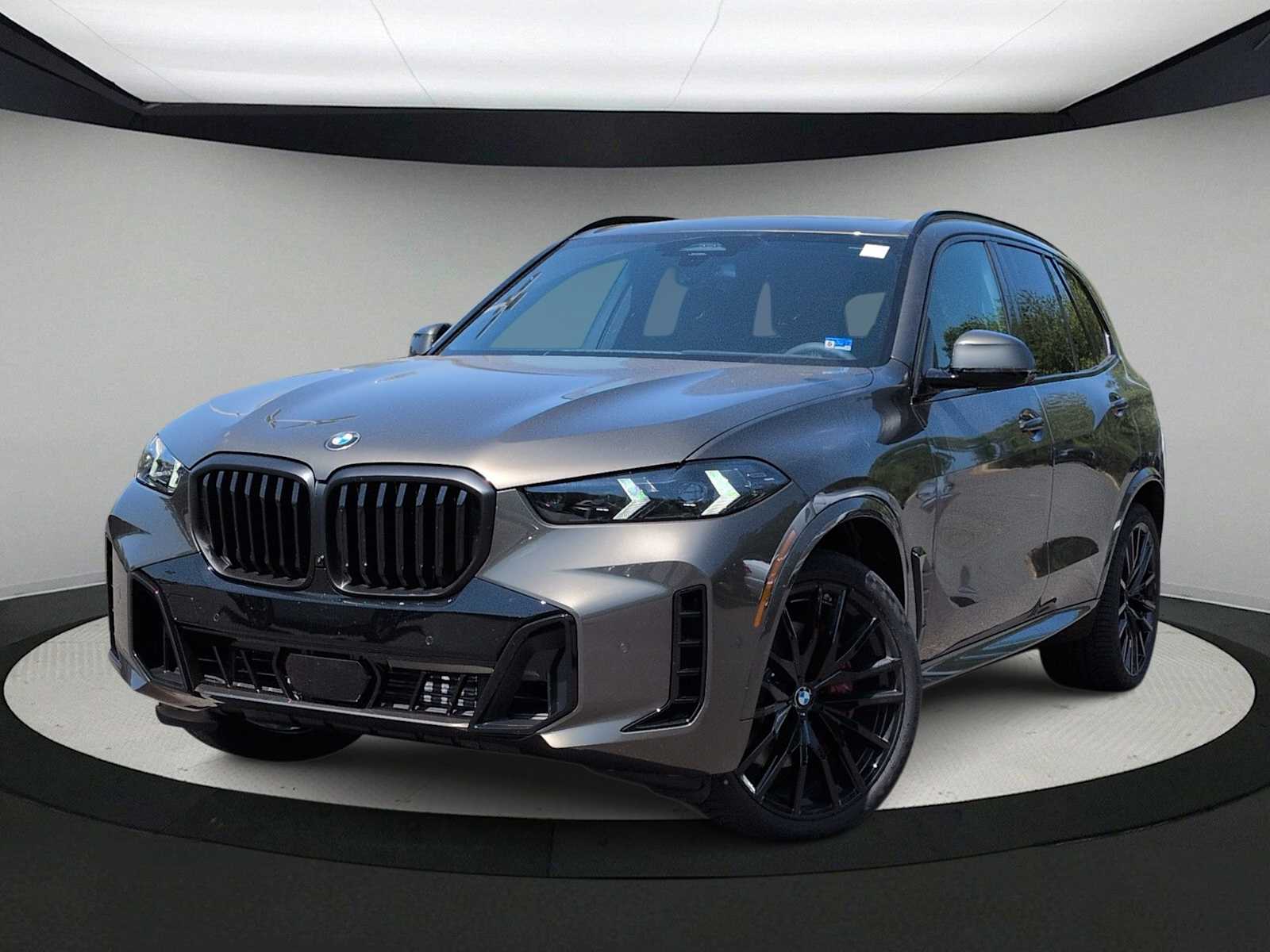 2026 BMW X5 xDrive40i Image 2 of 40