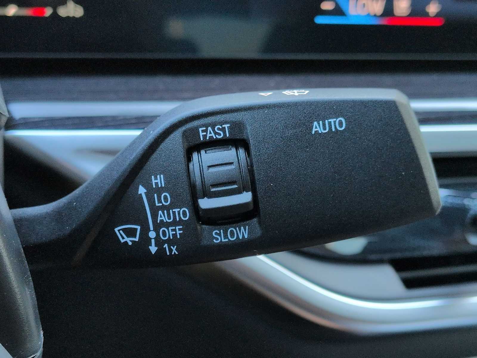 2026 BMW X6 xDrive40i Image 35 of 39