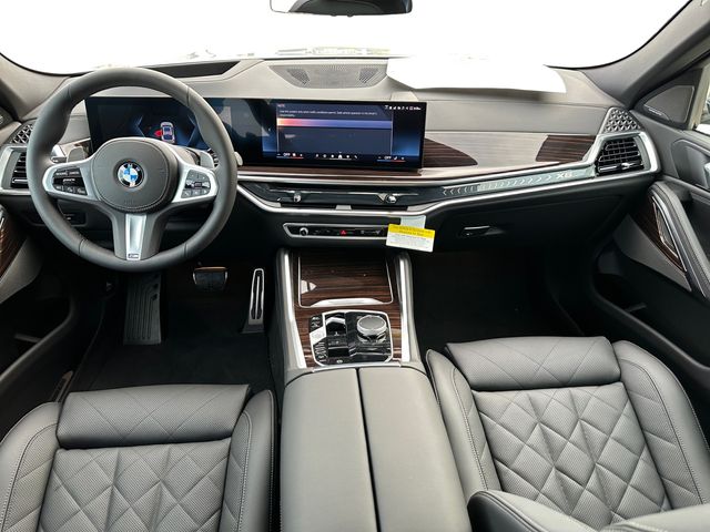 2026 BMW X6 xDrive40i Image 26 of 31