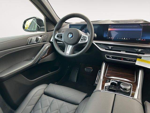 2026 BMW X6 xDrive40i Image 25 of 31