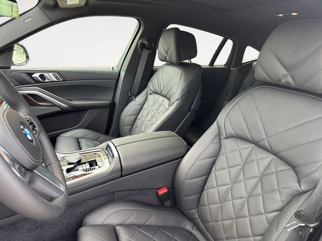 2026 BMW X6 xDrive40i Image 20 of 31