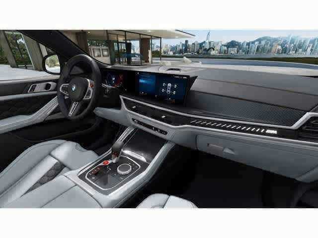 Vehicle image 29 of 44