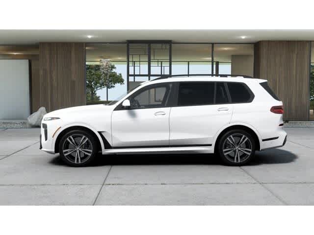2026 BMW X7 M60i Image 5 of 14