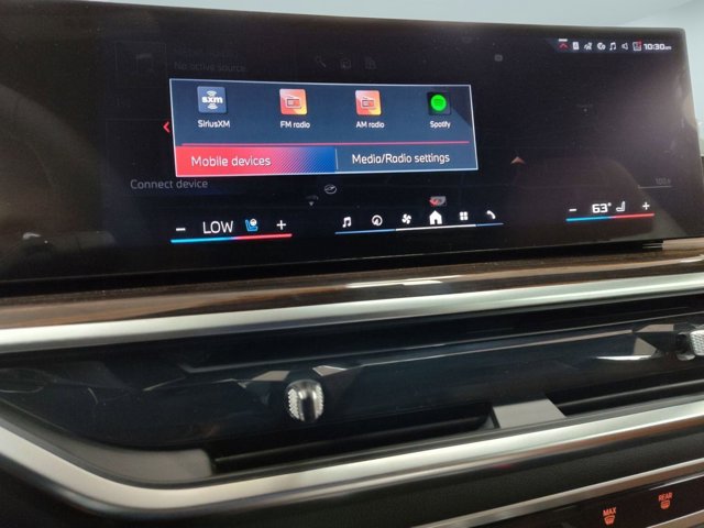 2026 BMW X7 M60i Image 17 of 29