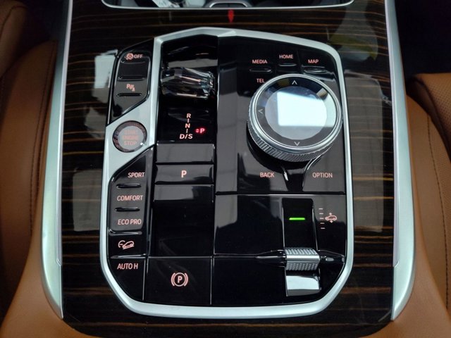 2026 BMW X7 M60i Image 27 of 29