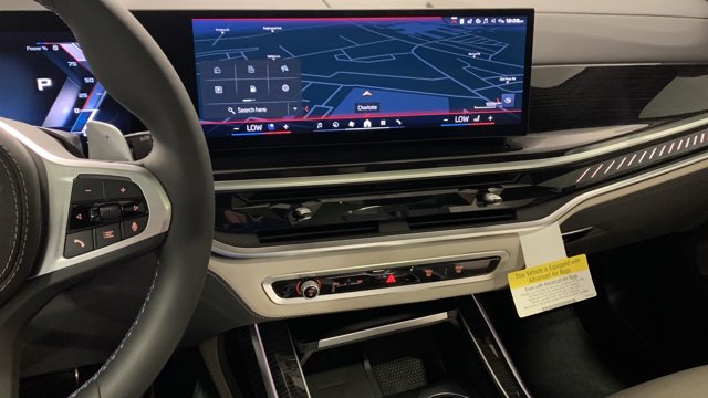 2026 BMW X7 M60i Image 19 of 31