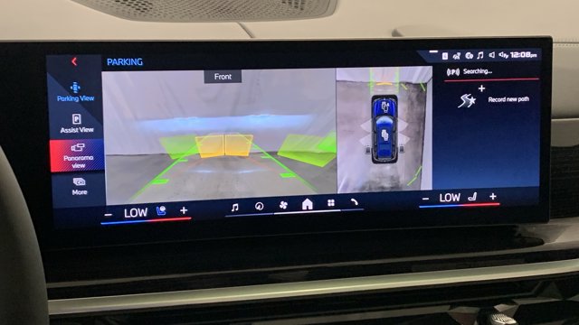 2026 BMW X7 M60i Image 18 of 31