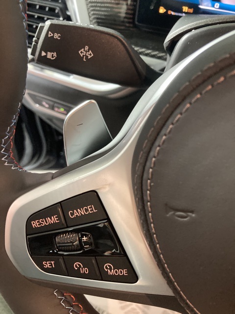 Vehicle image 21 of 40