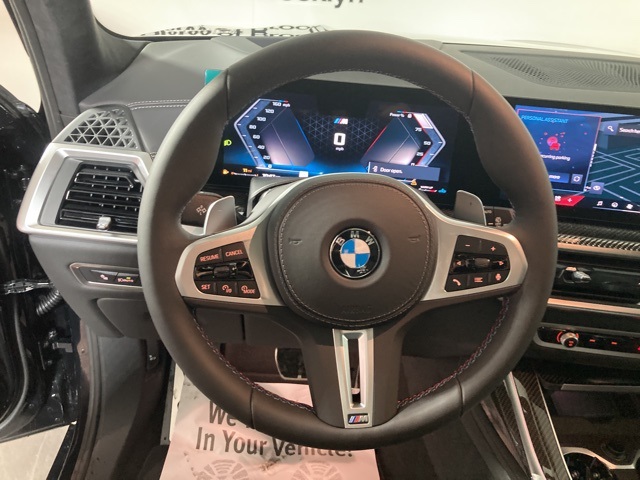 Vehicle image 15 of 40
