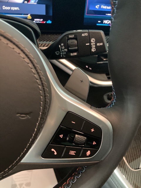 Vehicle image 20 of 40