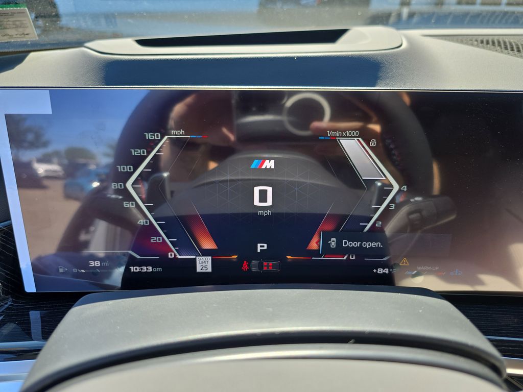 2026 BMW X7 M60i Image 12 of 20